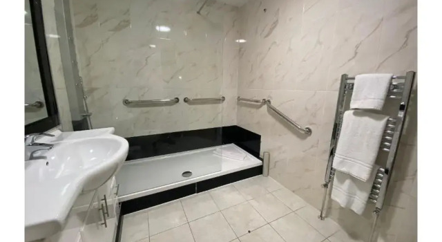 Двухместный номер Superior Baylis Park Hotel