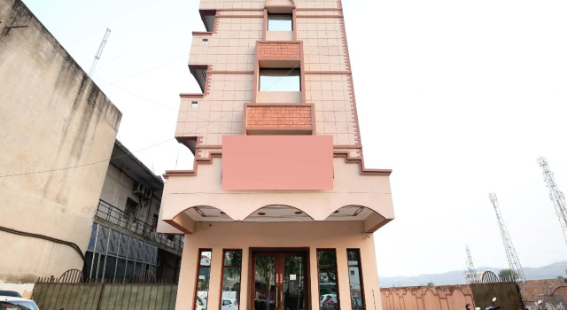 OYO 14754 Hotel ashish, Book Hotel Baddi North Zone