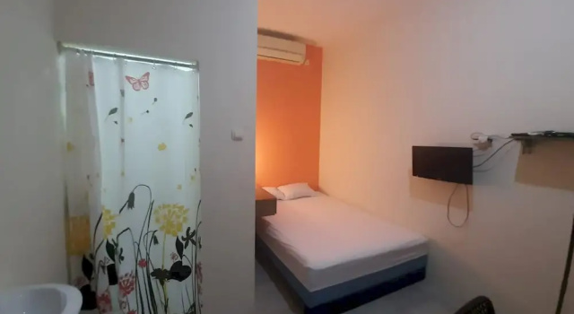 Camera doppia Standard OYO 93274 Oren Home Bekasi