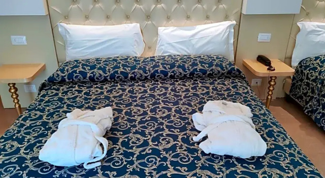Номер Standard Hotel Ambassador