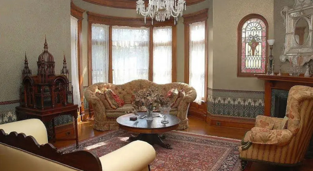 The Grand Anne Bed and Breakfast, Prenota Hotel Keokuk Iowa