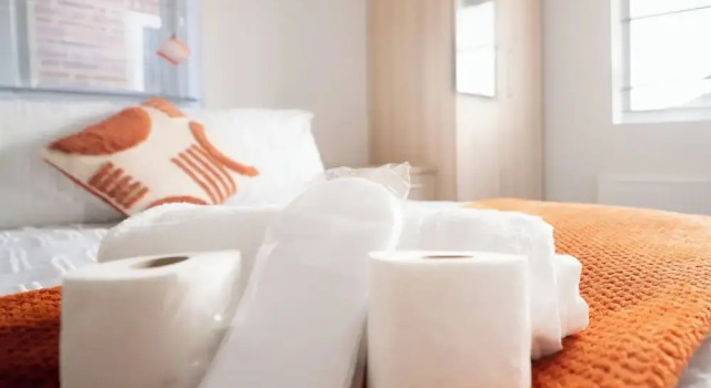 D'luxe 5-bed House - Sleeps 12 & Private Parking, Забронировать Дом для отпуска Коттеджи Большого Лондона, Коттедж
