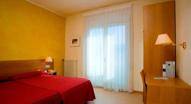 Двухместный номер Standard HOTEL LA PERLA