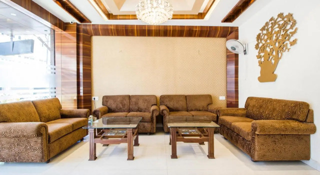 FabHotel Royal Villa