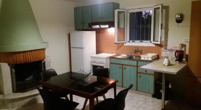 Коттедж Eirini house