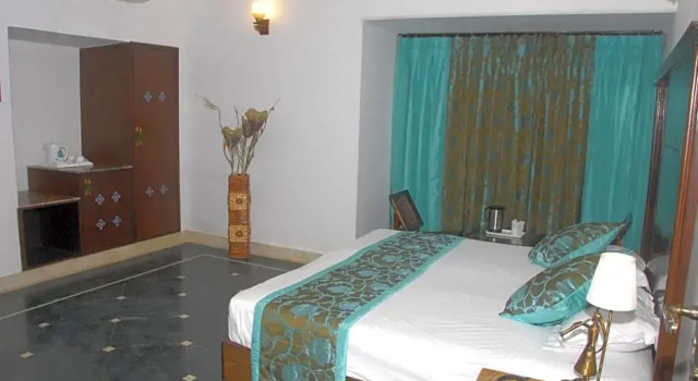 Двухместный номер Deluxe Nahargarh Haveli-Near Train station Metro