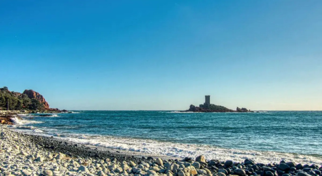 Cap Marine 27145, Reservar Hotel Saint-Raphael Mimosa Road