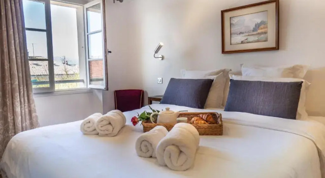 Апартаменты Charmant appartement spacieux pour 6P vue mer vieil Antibes