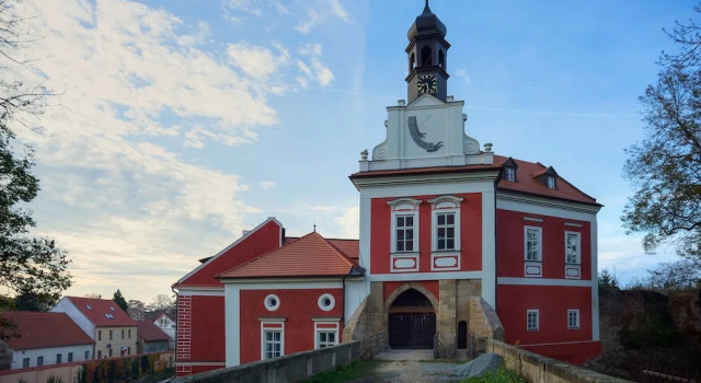 Savoia Residence, Book Hotel Skvorec 