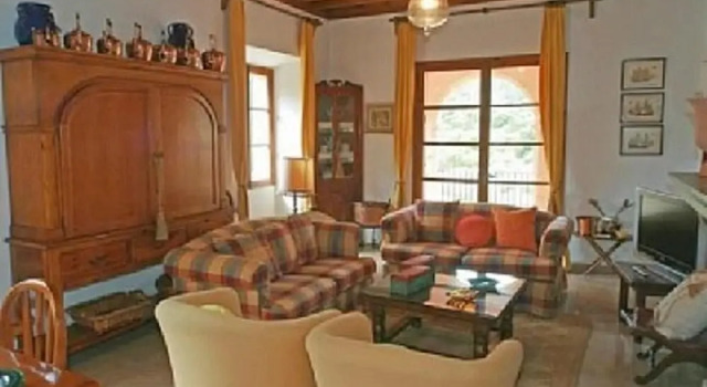 Villa With 6 Bedrooms in Orient, With Wonderful Mountain View, Private Pool and Furnished Terrace, Book Villa  