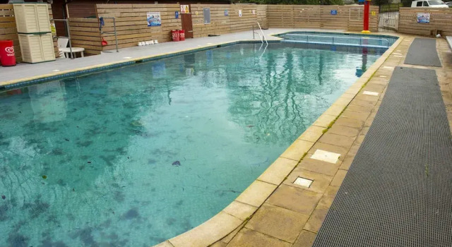 Lodge - Sleeps 6 With Pool Access, Забронировать Дом для отпуска Виллы Исторического графства Суссекса, Вилла