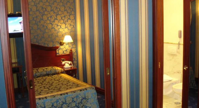 Трёхместный номер Superior Hotel Best Roma