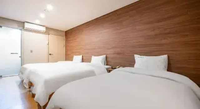 Трёхместный семейный номер Standard Incheon Airport Hotel Seattle