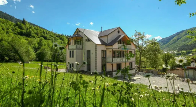 Hotel Patriot, Prenota Hotel Mestia Samegrelo Zemo-Svaneti