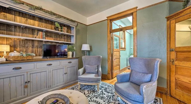 Walk to Shops & Restaurants: Dtwn Laramie Condo!