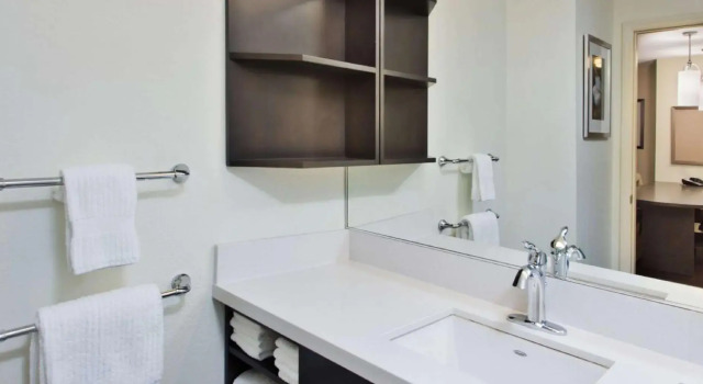 Двухместный люкс Candlewood Suites Houston - Westchase