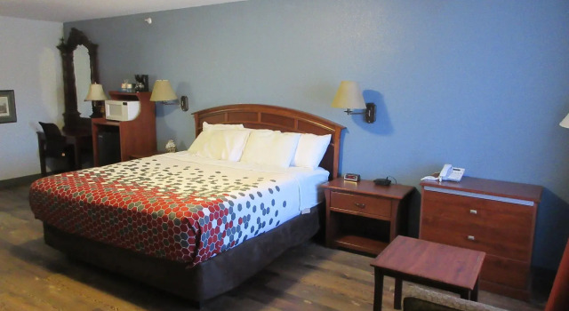 Двухместный люкс Quality Inn & Suites Manitou Springs at Pikes Peak Garden of the Gods