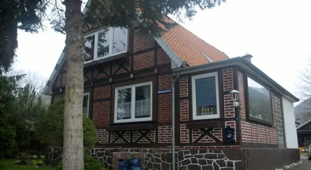 Gästehaus Helga, Book Hotel Hoteller i Harztor med parkering, Parkering