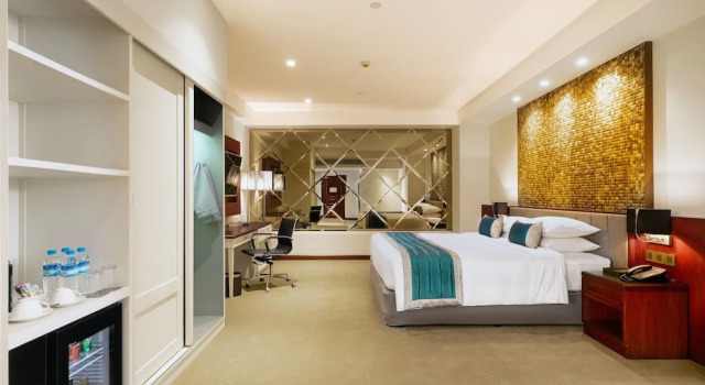 Люкс Yangon Thanlwin Hotel
