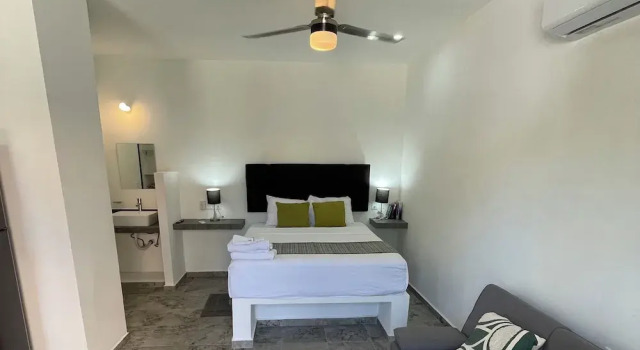 Lavish Studio w Balcony Downtown 4, Prenota Appartamento Isla Mujeres Quintana Roo