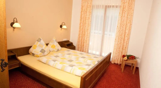Landhaus Zeller, Rezervovat Rekreační dům Hotely v Tyrolsko se snídaní, Snídaně