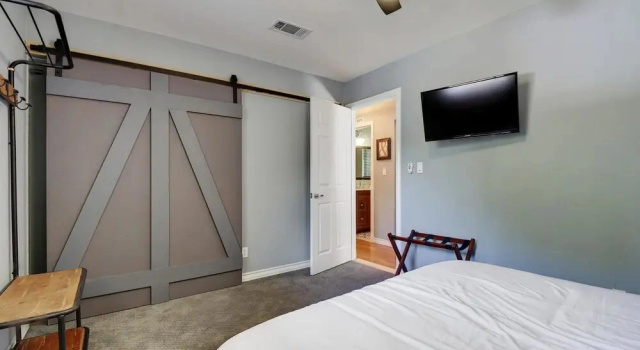 2BR 2BA Boutique SoLa House by RedAwning, 예약 부티크 호텔 오스틴 Greater Austin