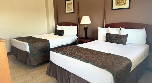 Standard Vierer Zimmer Beachside Resort