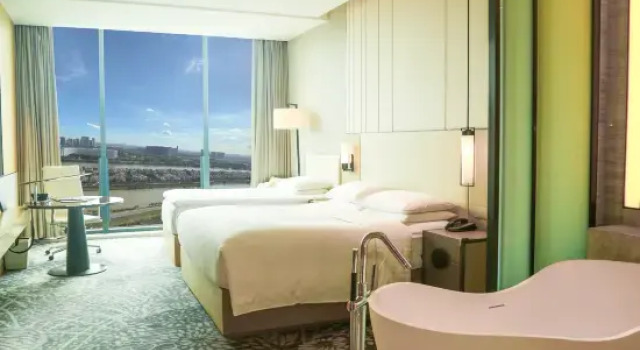 Семейный номер Deluxe Renaissance Suzhou Wujiang Hotel