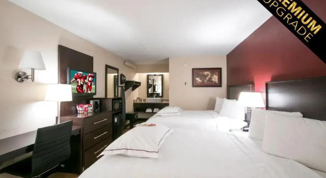 Четырёхместный номер Premium Red Roof Inn PLUS+ Mt Pleasant - Patriots Point