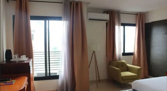 Camera Deluxe Douala Design Hotel