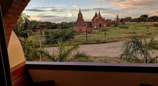 Номер Deluxe с балконом Hotel Temple View Bagan