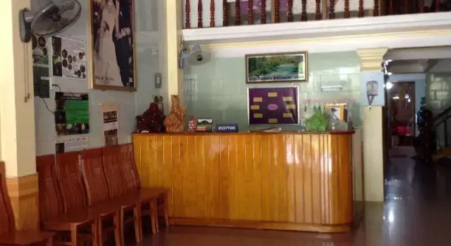 Linh's Homestay, Забронировать Отель Отели Фонгня с завтраком, Завтраки