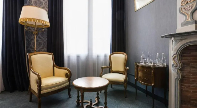 Двухместный номер Deluxe с видом на внутренний двор LE PETIT MANOIR