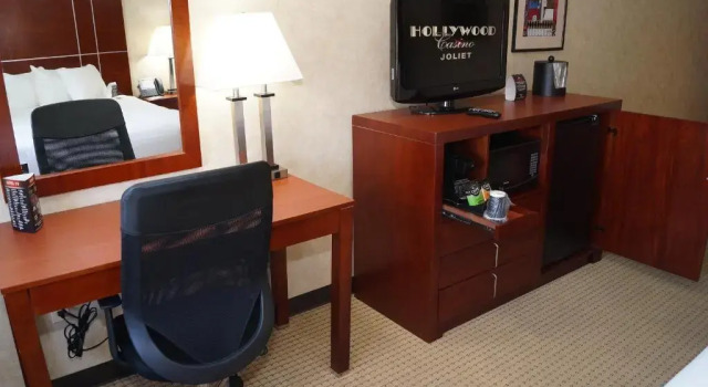 Четырёхместный номер Standard Hollywood Casino Joliet