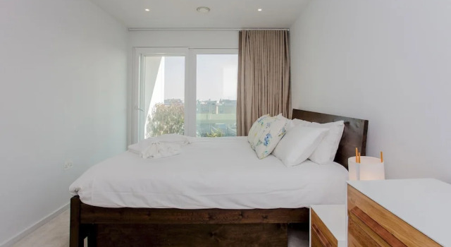 1 Bedroom in Kings Cross With Balcony, Забронировать Отель Отели Лондона 3 звезды, рядом с Театр Technis, 3*