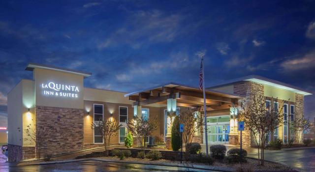 La Quinta Inn & Suites by Wyndham Chattanooga - East Ridge, Boek Hotel Hotels in Tennessee met ontbijt, Ontbijt