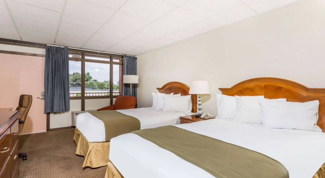 Days Inn by Wyndham Bedford, Prenota Locanda Mini-hotel a Virginia, Locanda
