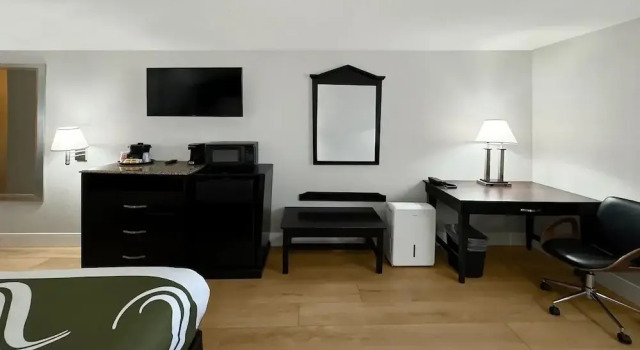 Номер Superior 1734 West Hotel