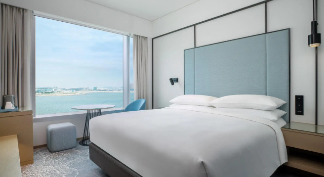 Двухместный номер Traditional с видом на океан Four Points by Sheraton Hong Kong, Tung Chung