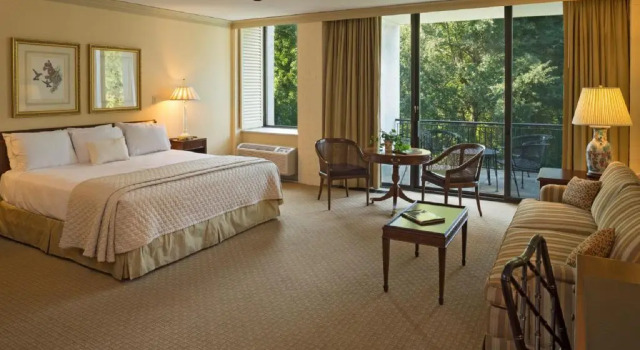 Номер Standard с балконом Отель Griffin, an official Colonial Williamsburg Hotel