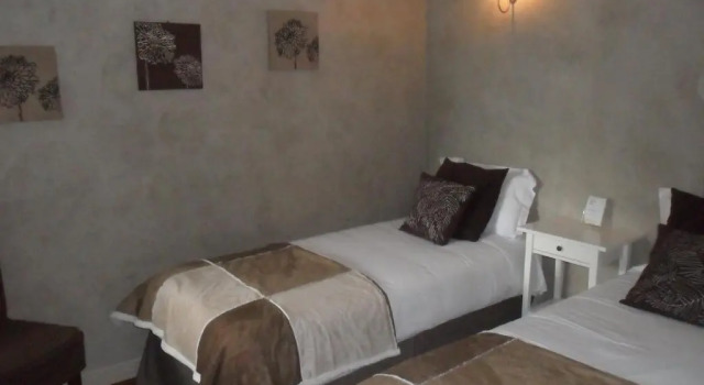 Hotel La Buissonniere, Rezervați Hotel Bannay Cher