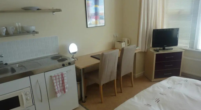 Студия WynnStay Studio Apartments