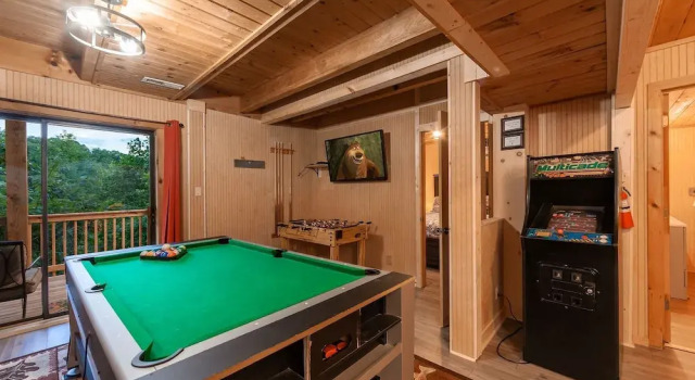 Номер Standard Pappy's Peak 2 Bedroom Cabin by RedAwning