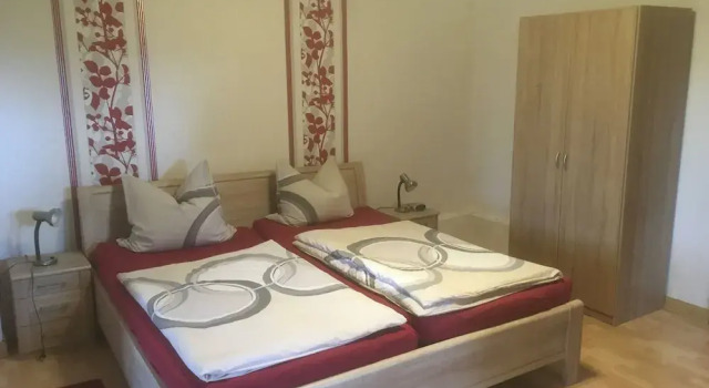 Cosy flat on a family friendly holiday farm in northern Hesse, Забронировать Дом для отпуска Виллы Трендельбург, Вилла