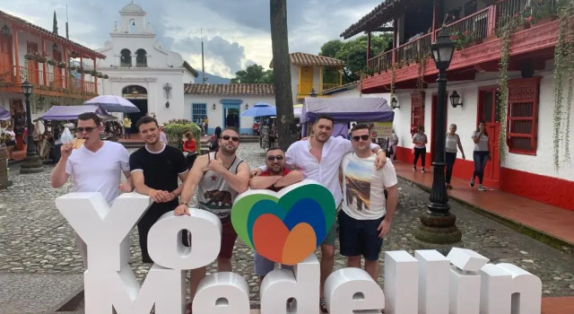 Коттедж Medellín Mansion luxury