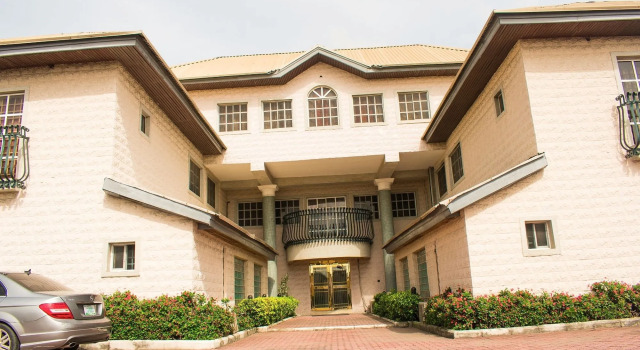 The Stonehouse Boutique Hotel, Rezerwuj Boutique Hotel Lekki Phase 1 