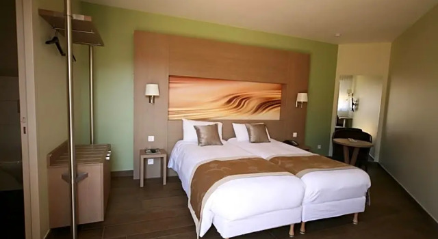 Номер Superior Charme Hôtel, Montbéliard Sud