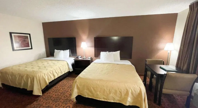 Четырёхместный номер Standard Motel 6 Oklahoma City, OK - Fairgrounds West
