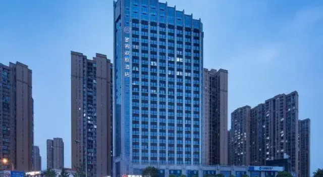 Moke Hotel