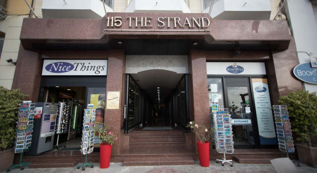 115 The Strand Hotel by NEU Collective, Réserver Appart'hôtel Hôtels à Île de Malte avec piscine, Piscine